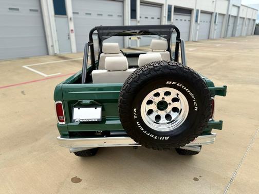 1970 Ford Bronco Base