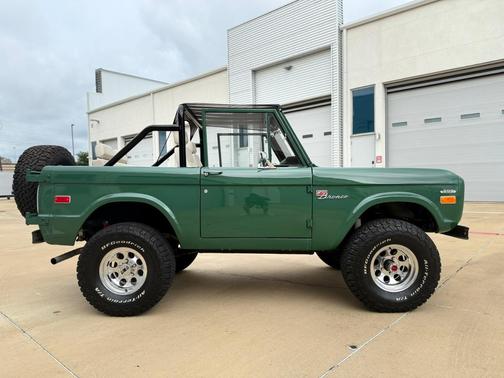 1970 Ford Bronco Base
