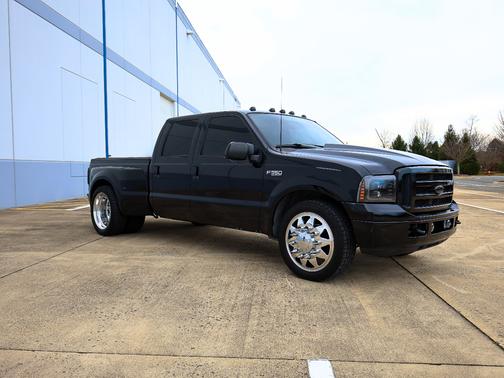 2003 Ford F-350 XLT Crew Cab Super Duty DRW