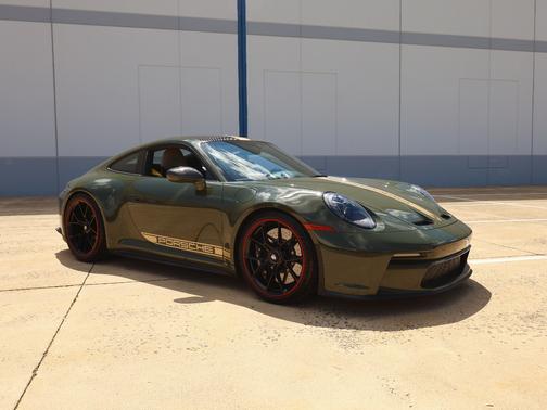 2022 Porsche 911 GT3 w/Touring Package