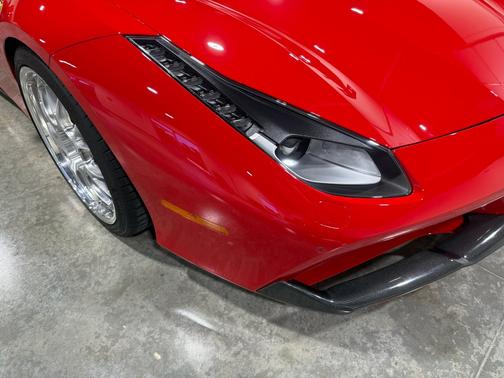 2016 Ferrari 488 GTB Base