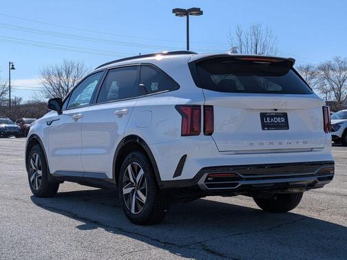 2022 Kia Sorento S
