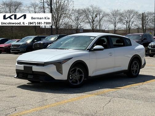 Snow White Pearl 2025 Kia K4 LXS