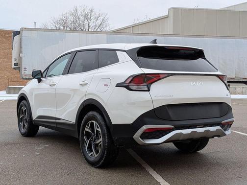 2025 Kia Sportage LX