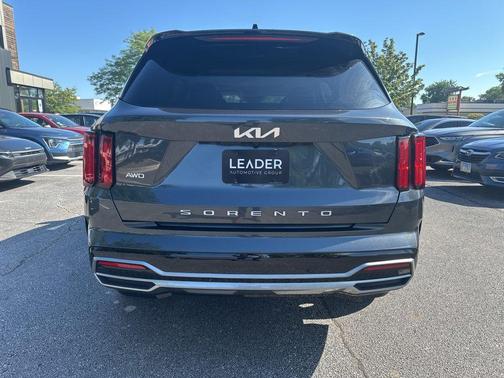2022 Kia Sorento SX