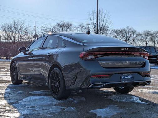 2022 Kia K5 EX
