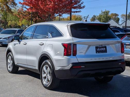 2022 Kia Sorento LX