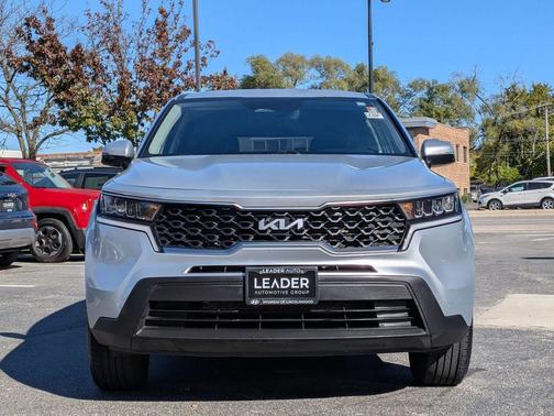 2022 Kia Sorento LX