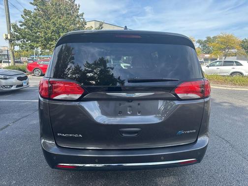 2019 Chrysler Pacifica Hybrid Limited
