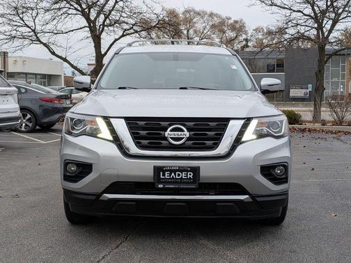 2019 Nissan Pathfinder SV