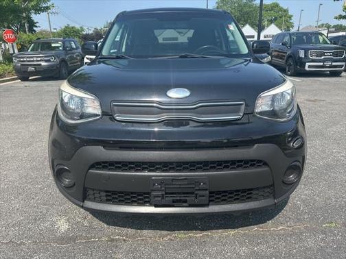 2017 Kia Soul Base