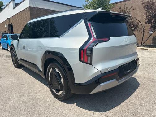 2024 Kia EV9 Land