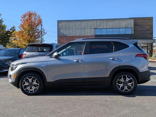 2023 Kia Seltos EX