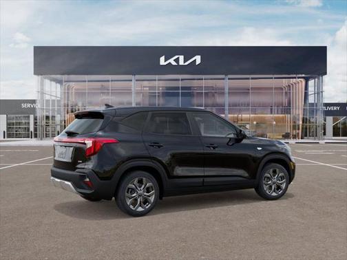 2025 Kia Seltos LX
