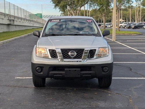 2017 Nissan Frontier SV