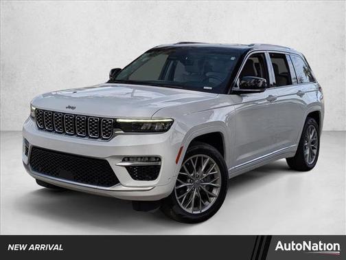 2022 Jeep Grand Cherokee Summit