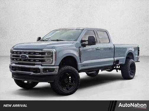 Glacier Gray Metallic Tri-Coat 2024 Ford F-250 Lariat