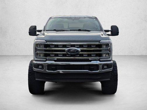 Glacier Gray Metallic Tri-Coat 2024 Ford F-250 Lariat