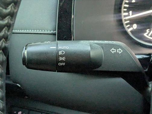 2023 Nissan Pathfinder SV FWD