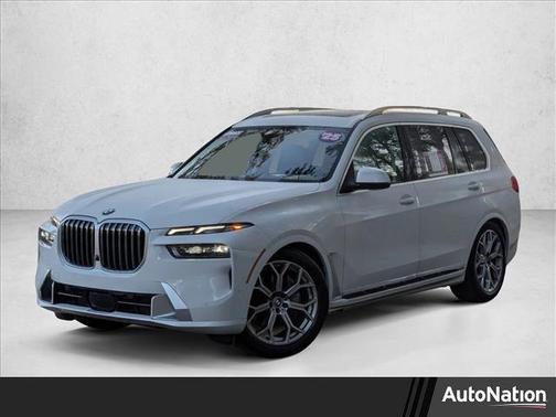 2025 BMW X7 xDrive40i