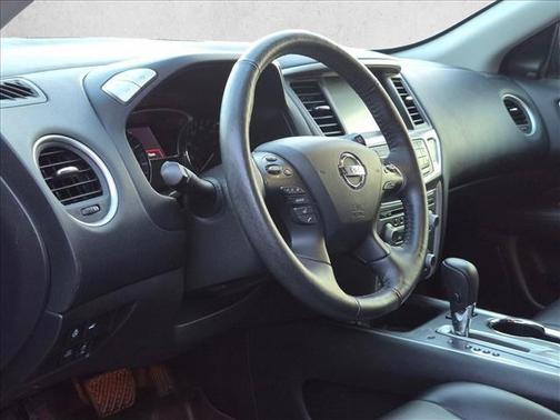 Gun Metallic 2020 Nissan Pathfinder SL 2WD