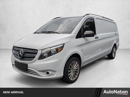 2022 Mercedes-Benz Metris Base