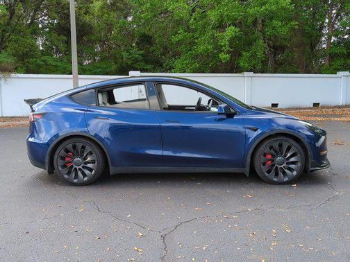2023 Tesla Model Y Performance Dual Motor All-Wheel Drive