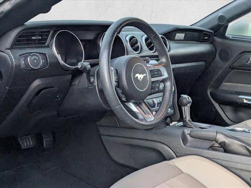 2022 Ford Mustang EcoBoost