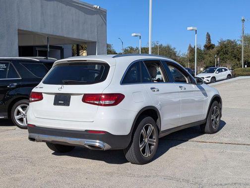 2016 Mercedes-Benz GLC 300 Base