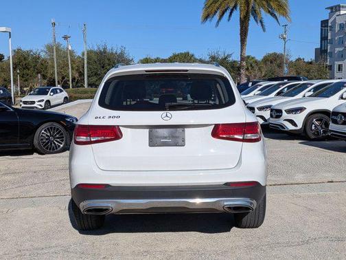2016 Mercedes-Benz GLC 300 Base