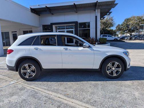 2016 Mercedes-Benz GLC 300 Base