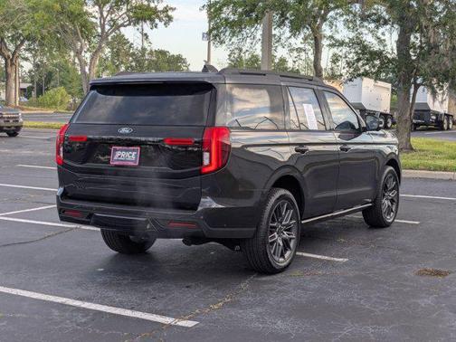 Dark Matter Gray Metallic 2025 Ford Expedition Platinum