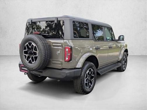 Marsh Gray 2026 Ford Bronco Outer Banks