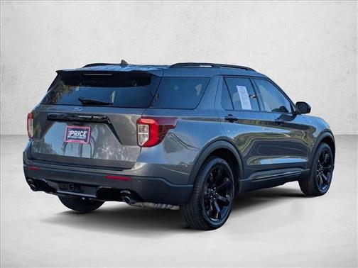 2024 Ford Explorer ST-Line