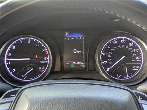 Ice Edge 2022 Toyota Camry SE