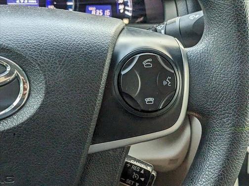 2014 Toyota Camry Hybrid LE
