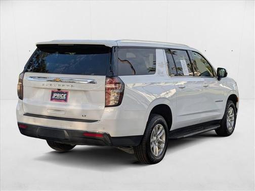 2023 Chevrolet Suburban LT