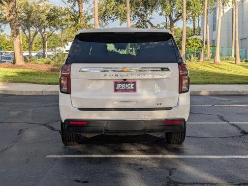 2023 Chevrolet Suburban LT