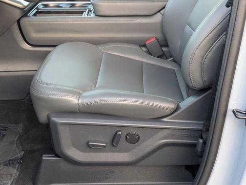 2026 Ford Expedition Max Active 4x2