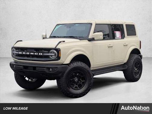 2025 Ford Bronco Outer Banks