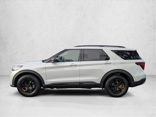 Space White Metallic 2026 Ford Explorer Tremor