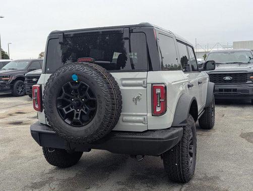 Avalanche Gray 2026 Ford Bronco Badlands