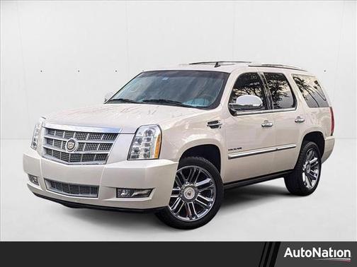 2013 Cadillac Escalade Platinum Edition