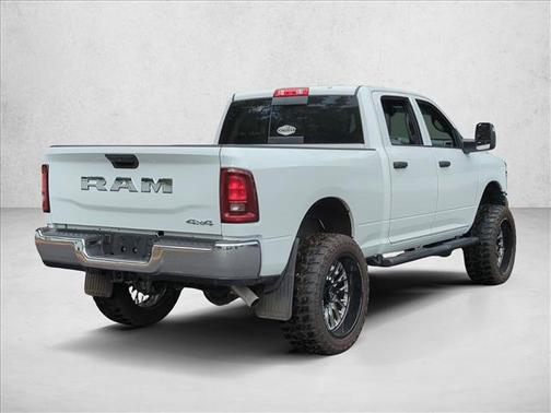 2026 RAM 2500 Tradesman Crew Cab 4x4 6'4' Box