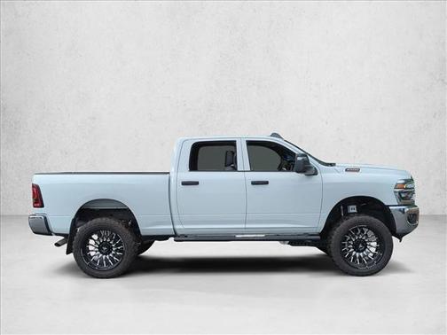 2026 RAM 2500 Tradesman Crew Cab 4x4 6'4' Box