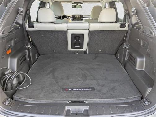 2023 Mitsubishi Outlander PHEV SEL