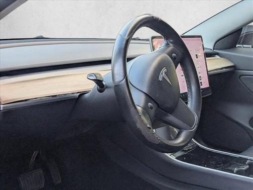 2019 Tesla Model 3 Mid Range