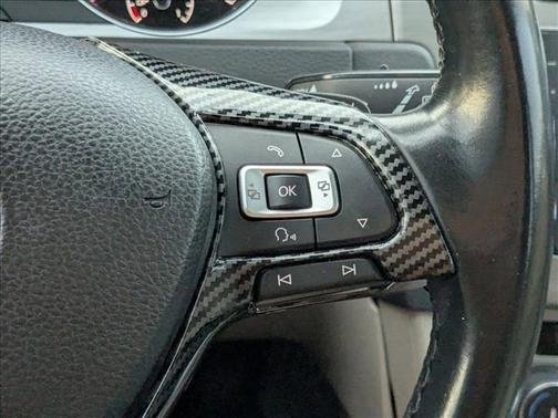 2015 Volkswagen Golf SportWagen TDI SE 4-Door