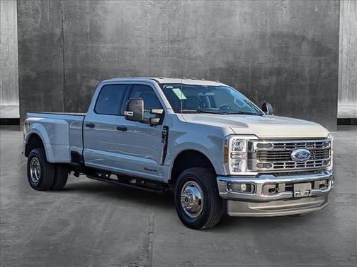 2025 Ford F-350 XLT