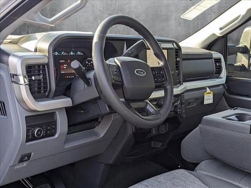 2025 Ford F-350 XLT